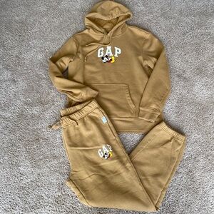 Gap x Disney Mickey Mouse hoodie and sweatpants matching set mens size small